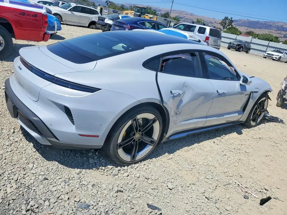 2025 PORSCHE TAYCAN TURBO  