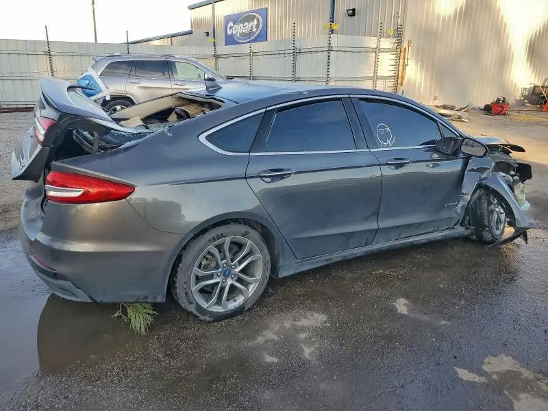 2019 FORD FUSION TITANIUM  
