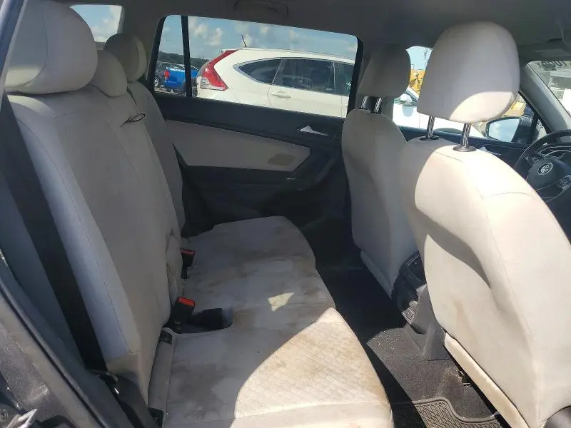 2018 VOLKSWAGEN TIGUAN S  