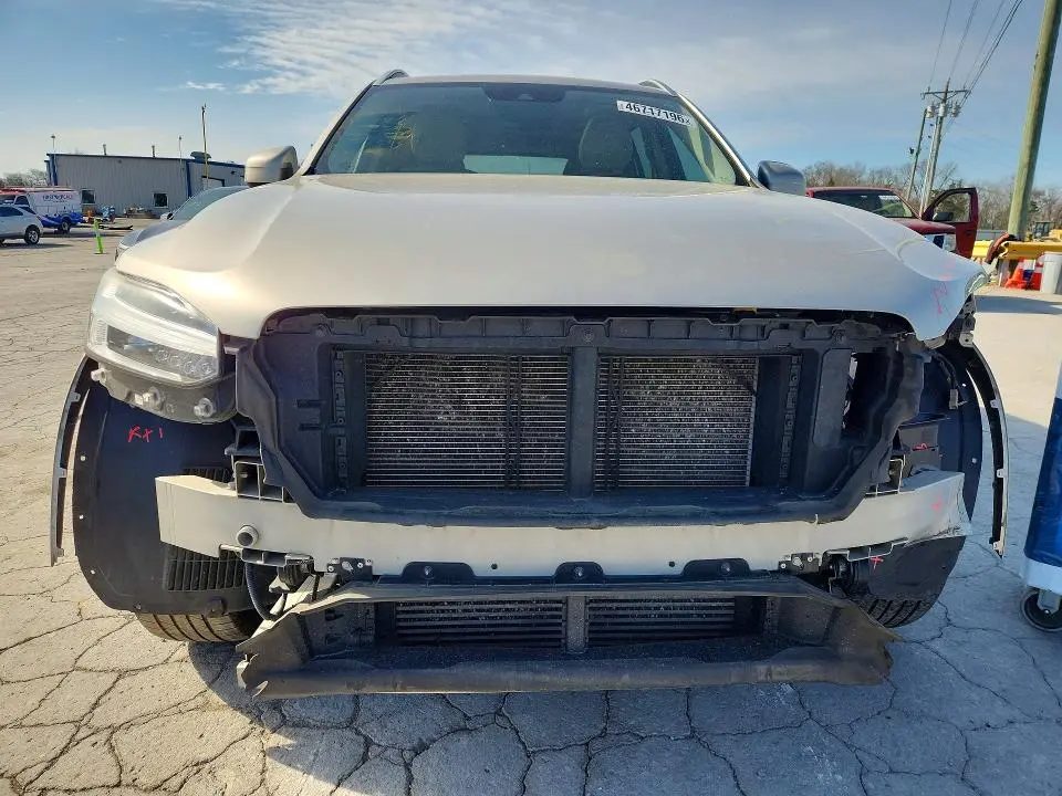 2016 VOLVO XC90 T6  