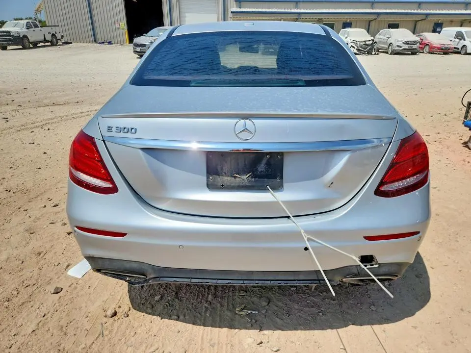 2017 MERCEDES-BENZ E 300  