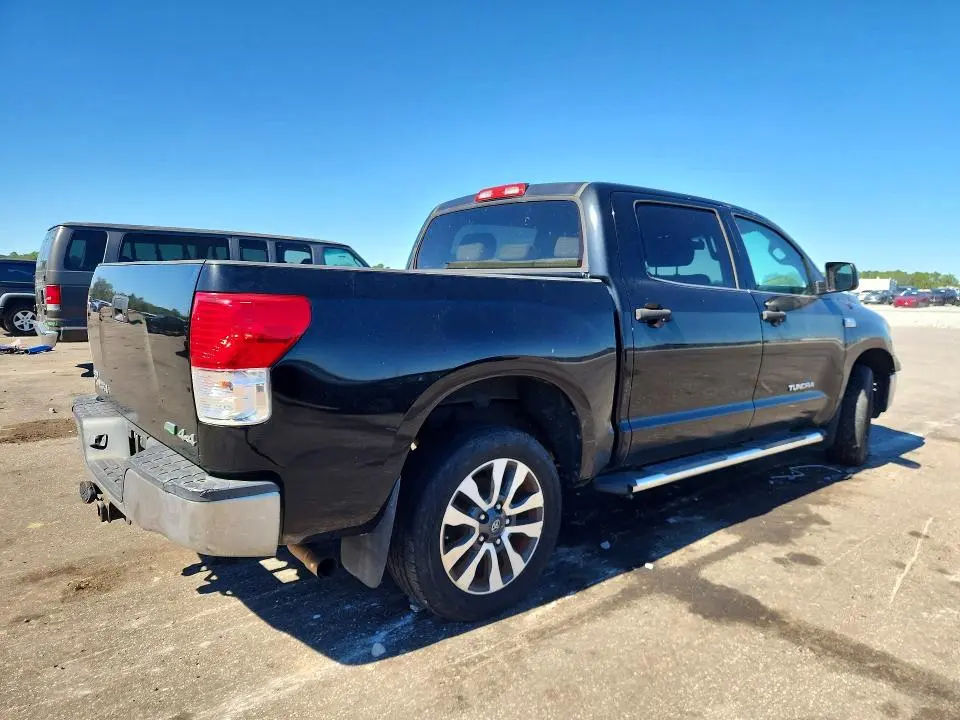 2011 TOYOTA TUNDRA CREWMAX SR5  