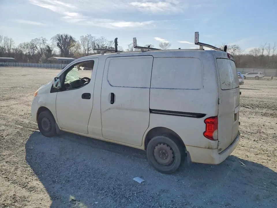 2015 NISSAN NV200 SV  