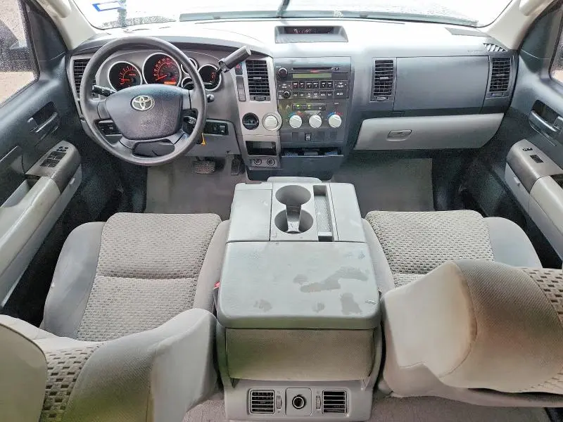 2011 TOYOTA TUNDRA CREWMAX SR5  