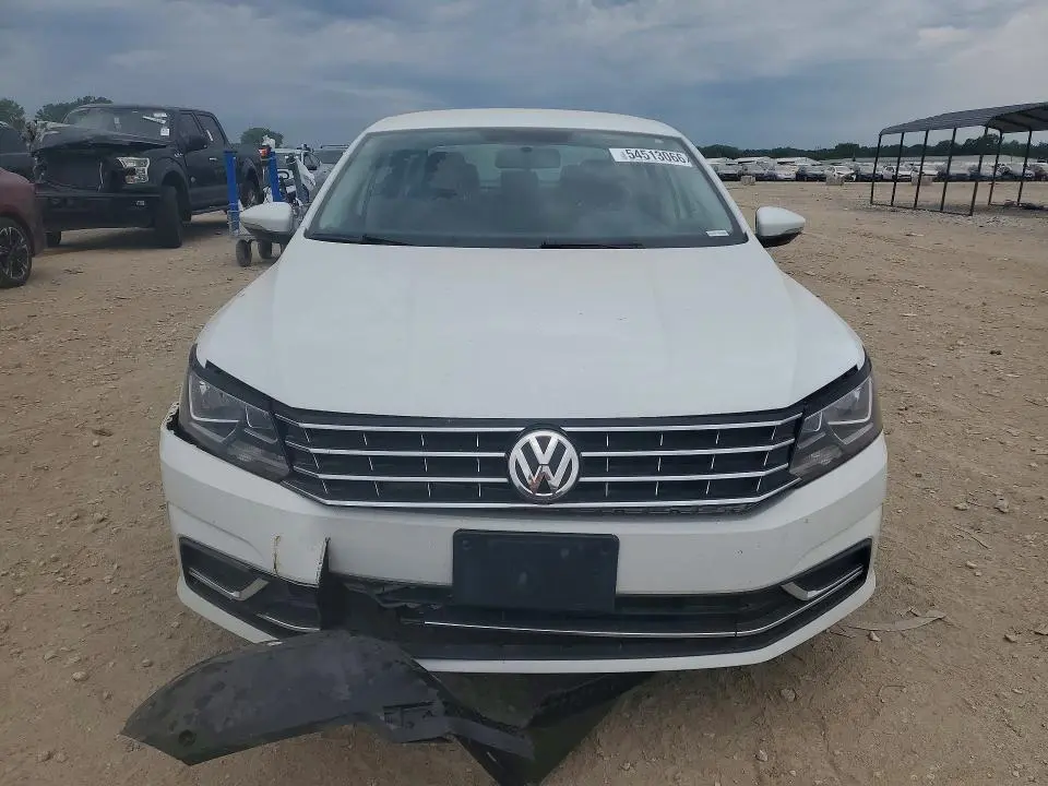 2018 VOLKSWAGEN PASSAT S  