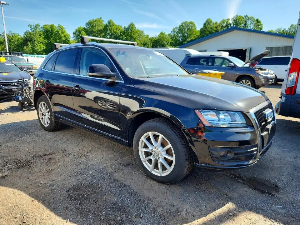 2010 AUDI Q5 PREMIUM  