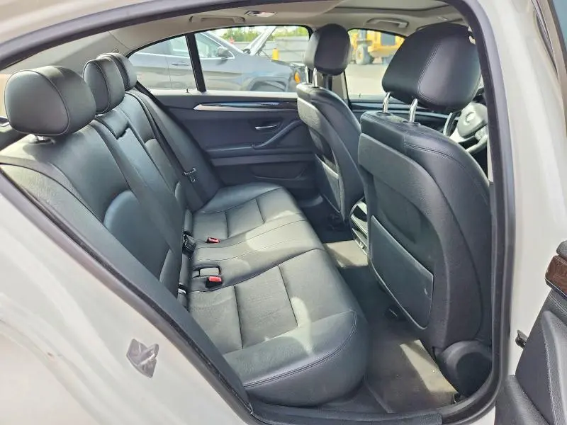 2015 BMW 528 XI  