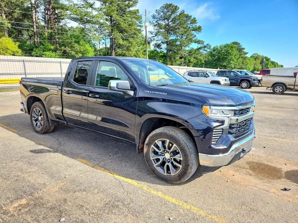 2023 CHEVROLET SILVERADO K1500 LT  