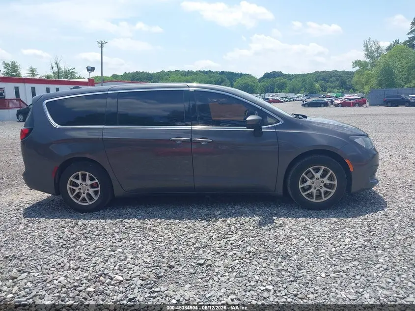 2020 CHRYSLER VOYAGER LX