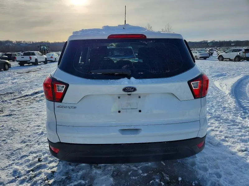 2019 FORD ESCAPE S  