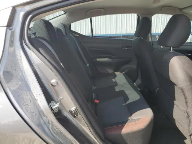 2022 NISSAN VERSA SR  