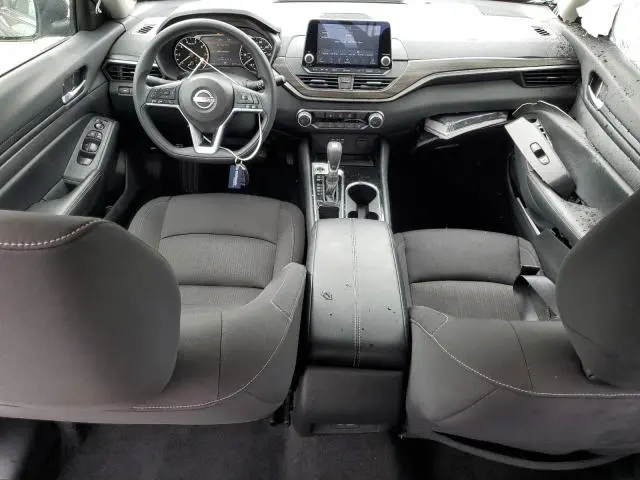 2024 NISSAN ALTIMA SV  