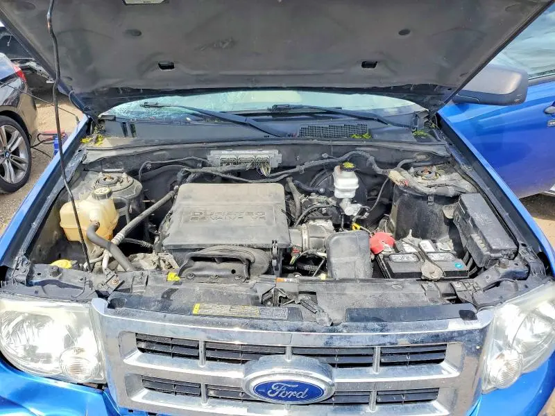 2011 FORD ESCAPE XLT  