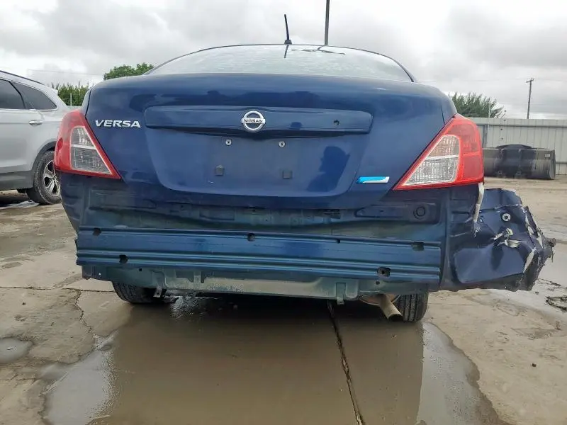 2014 NISSAN VERSA S  