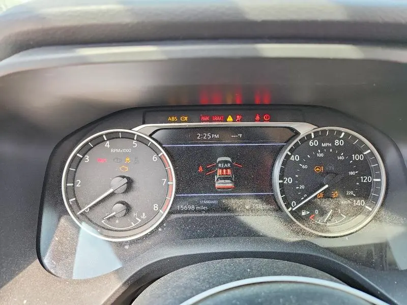 2024 NISSAN ROGUE SV  