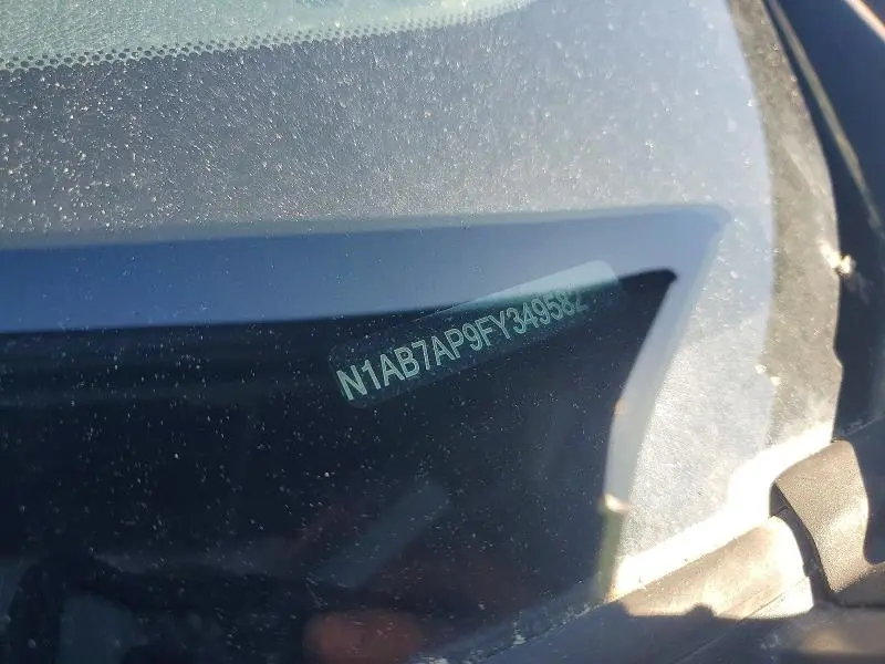 2015 NISSAN SENTRA SV  