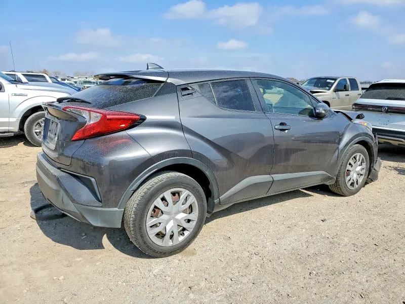 2019 TOYOTA C-HR XLE  