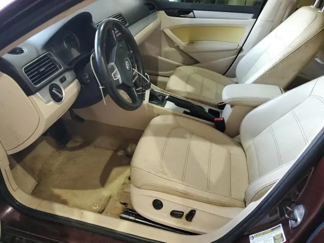 2013 VOLKSWAGEN PASSAT SE  