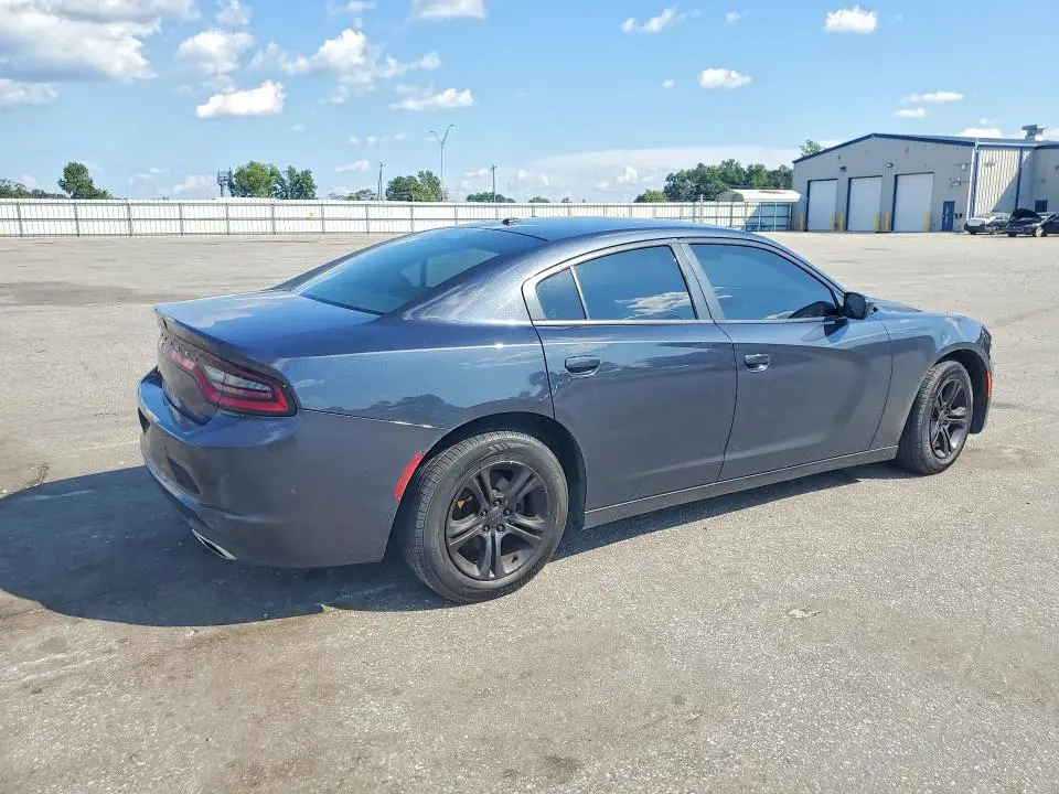 2019 DODGE CHARGER SXT  