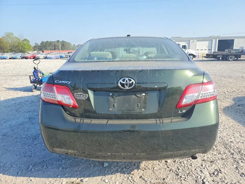 2011 TOYOTA CAMRY LE  