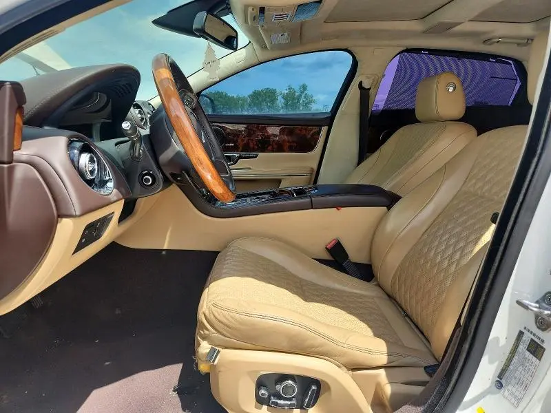2016 JAGUAR XJL PORTFOLIO  