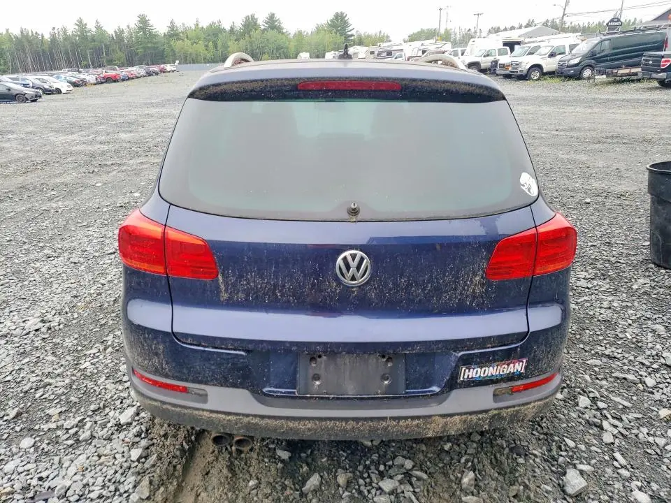2014 VOLKSWAGEN TIGUAN S  