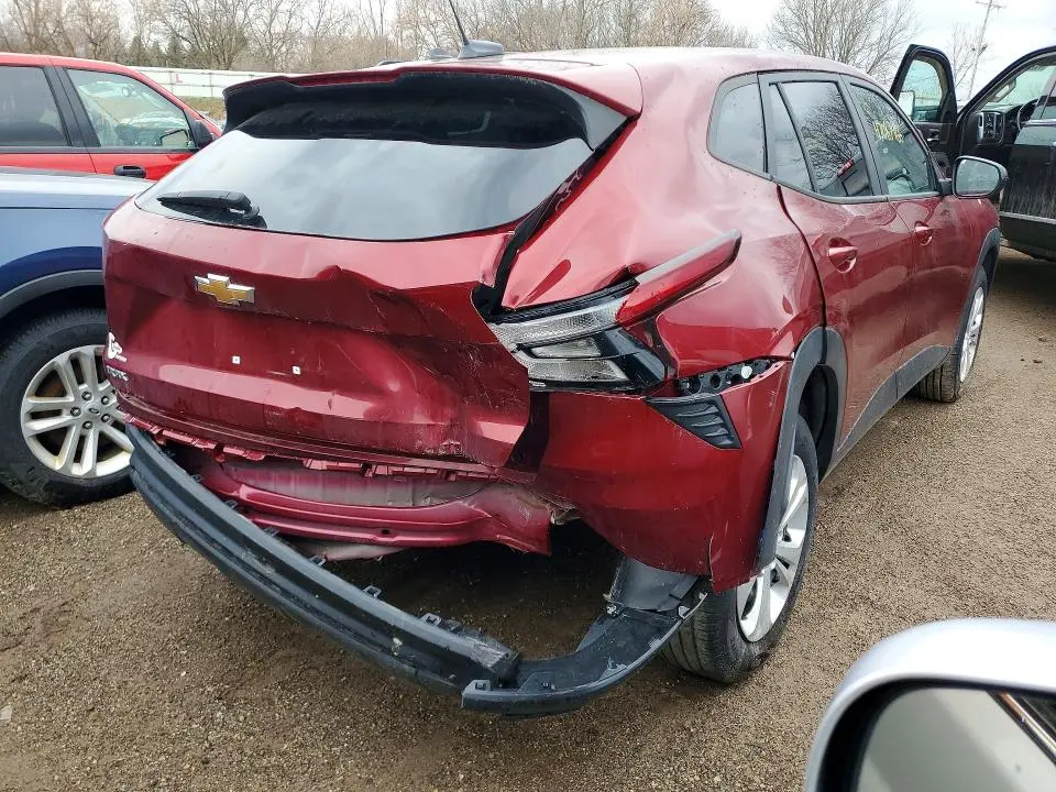 2024 CHEVROLET TRAX LS  