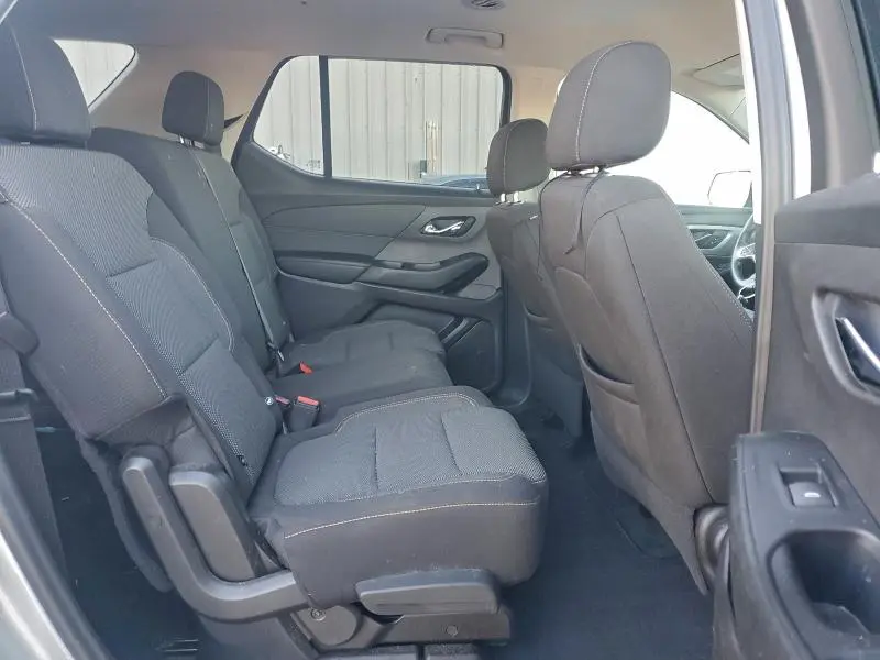 2021 CHEVROLET TRAVERSE LS  