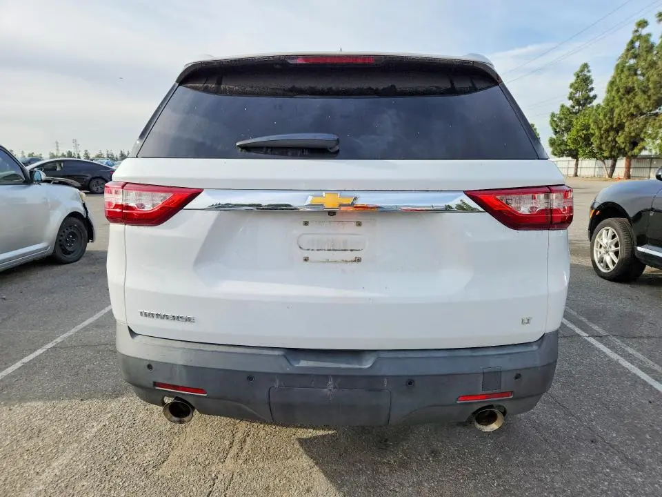 2018 CHEVROLET TRAVERSE LT  