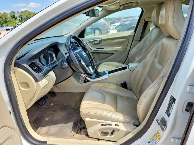2014 VOLVO S60 T5  
