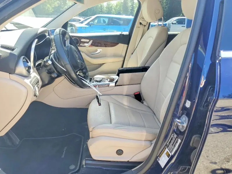 2017 MERCEDES-BENZ GLC 300  
