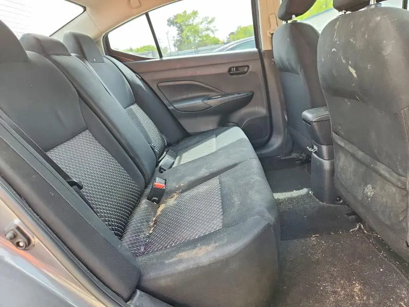 2020 NISSAN VERSA S  