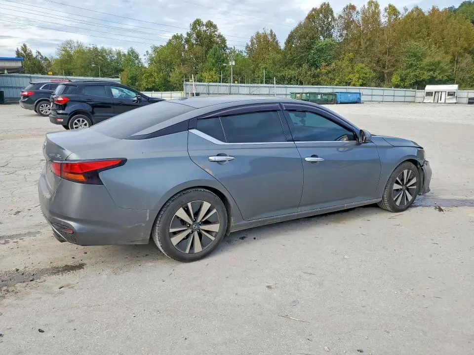 2019 NISSAN ALTIMA SL  