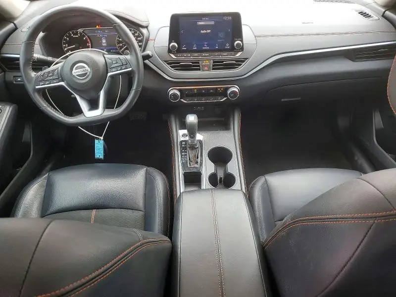 2022 NISSAN ALTIMA SR  