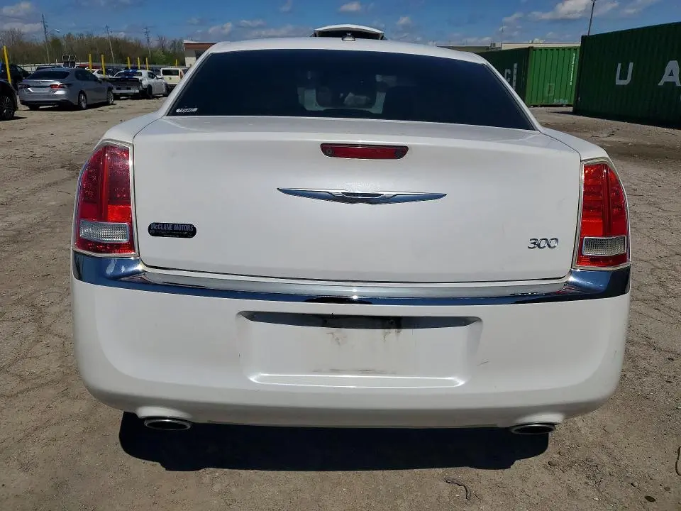2011 CHRYSLER 300 LIMITED  