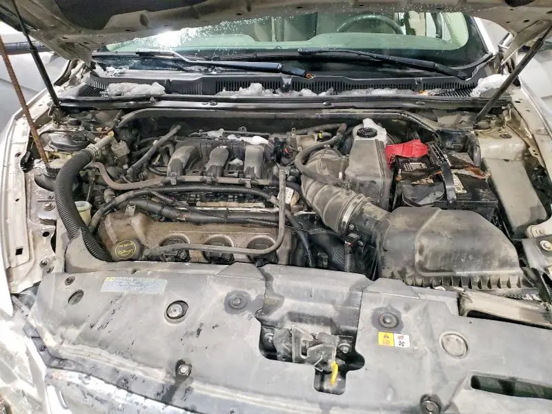 2011 FORD TAURUS SEL  