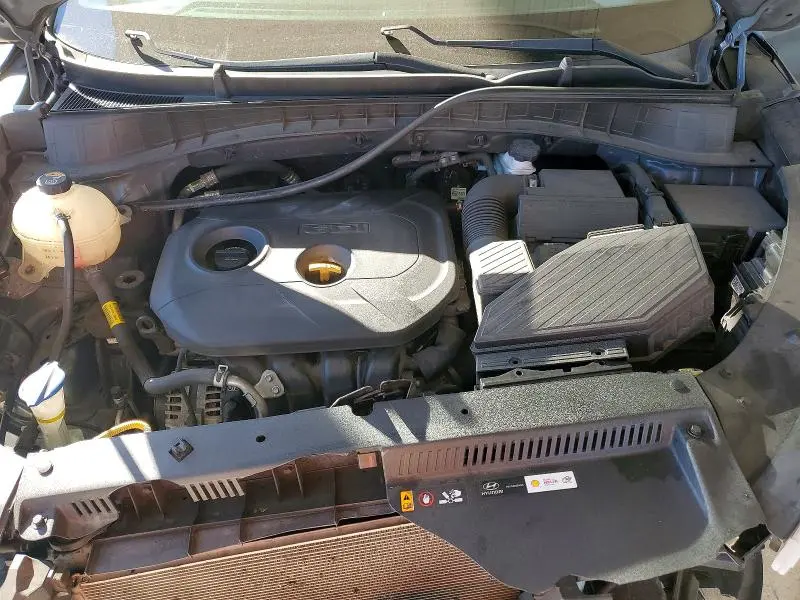 2021 HYUNDAI TUCSON SE  