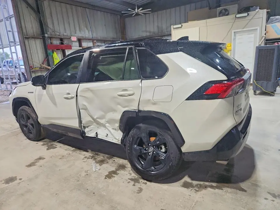 2021 TOYOTA RAV4 XSE  