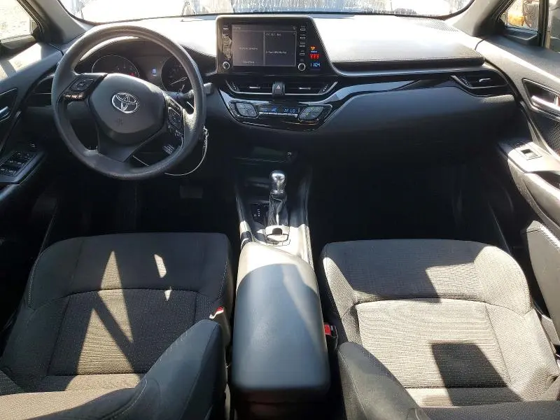 2019 TOYOTA C-HR LE  