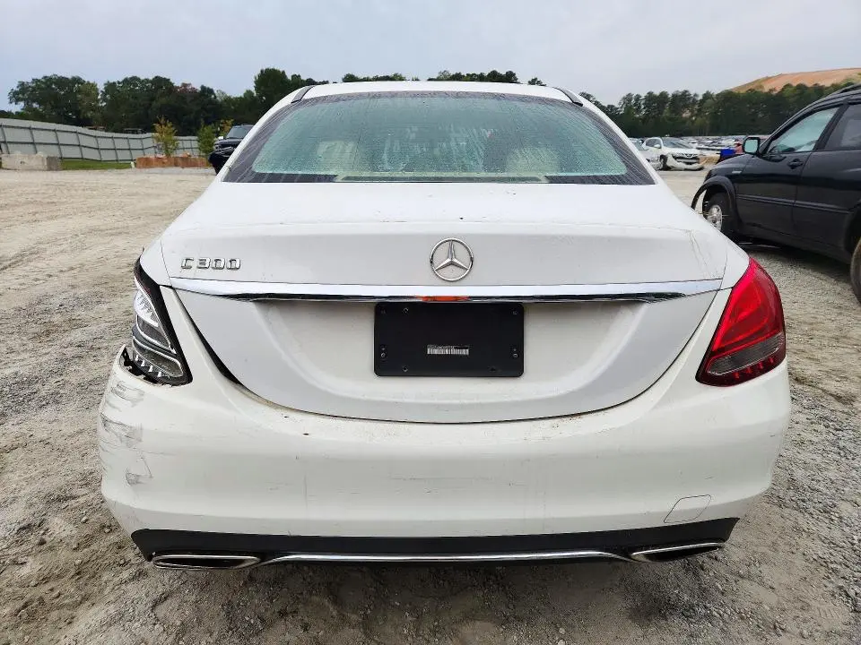 2015 MERCEDES-BENZ C 300  