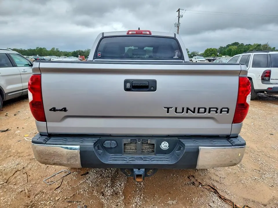 2021 TOYOTA TUNDRA SR5  