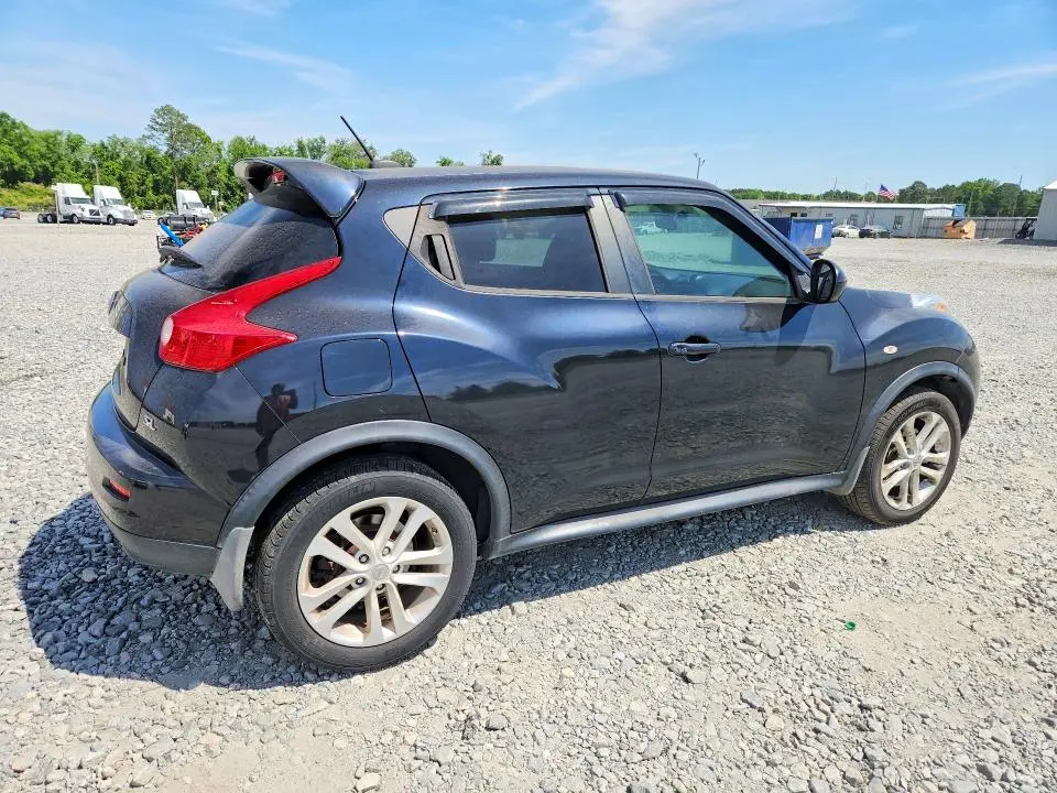 2011 NISSAN JUKE S  