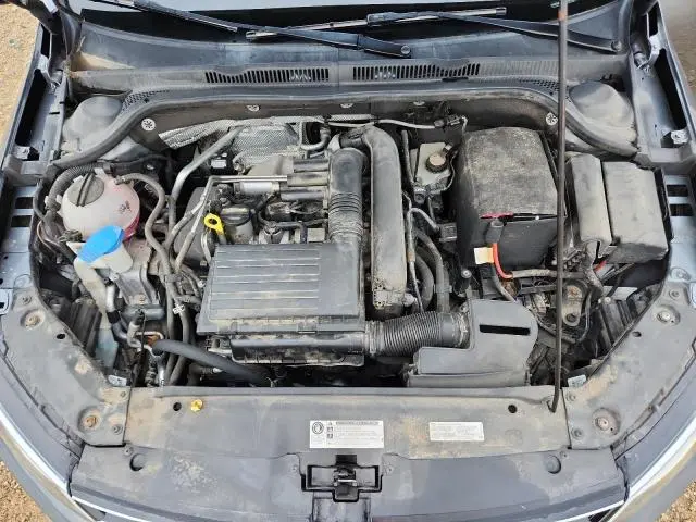 2017 VOLKSWAGEN JETTA SE  