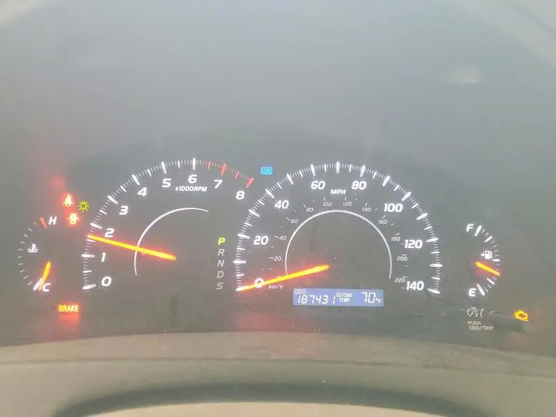 2010 TOYOTA CAMRY LE  