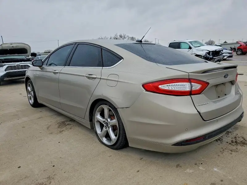 2015 FORD FUSION SE  