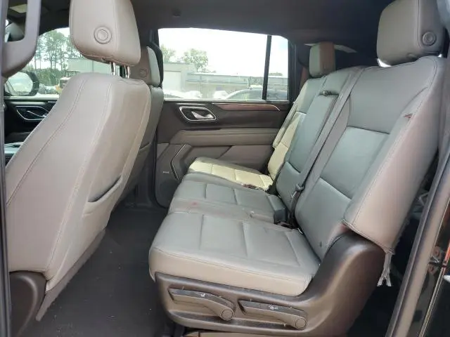 2022 CHEVROLET SUBURBAN C1500 LT  
