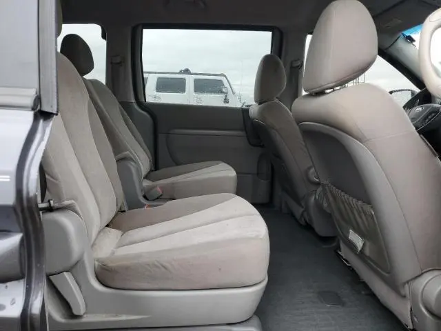 2014 KIA SEDONA LX  
