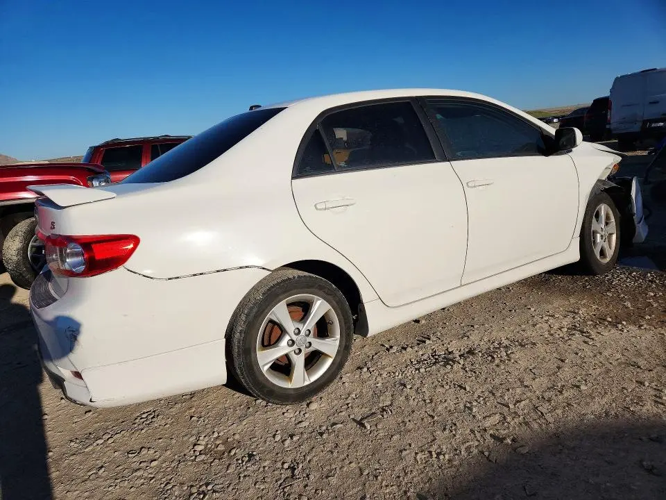 2011 TOYOTA COROLLA   
