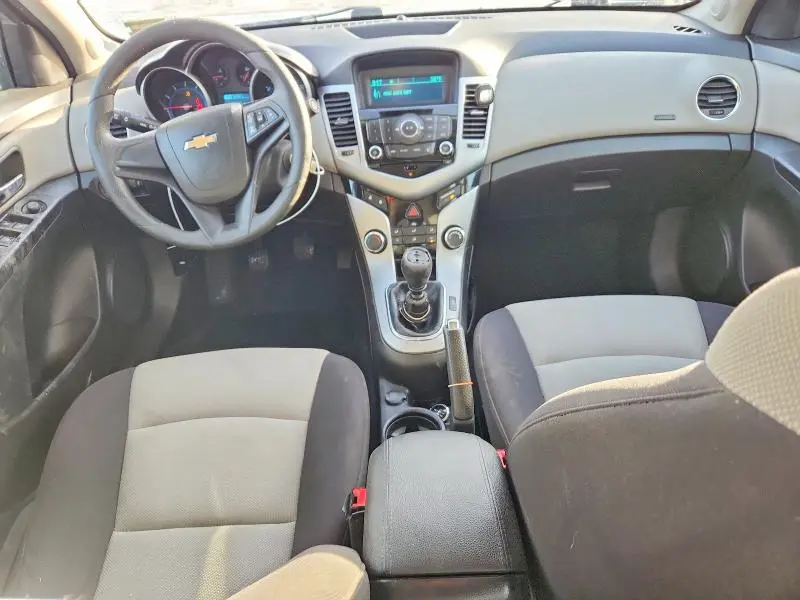 2013 CHEVROLET CRUZE LS  