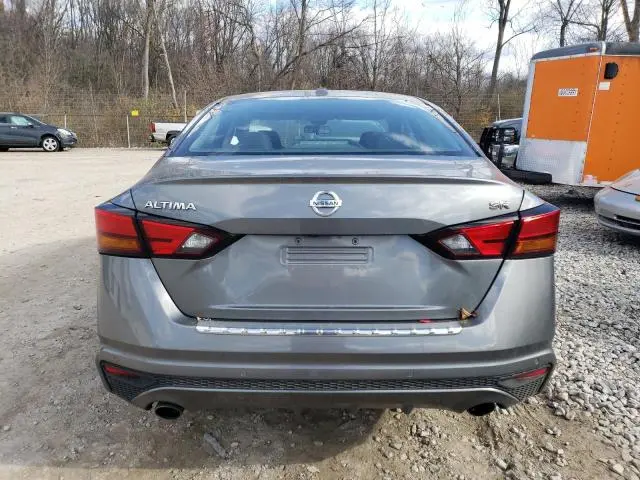 2022 NISSAN ALTIMA SR  